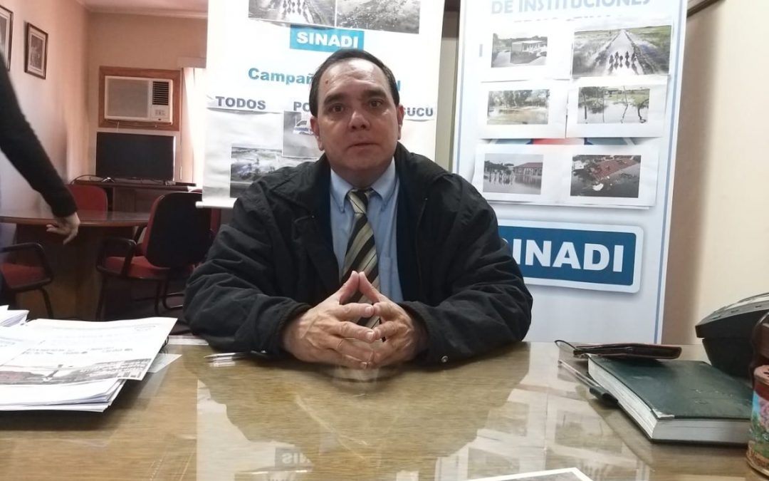 Docentes se movilizan por reajuste salarial