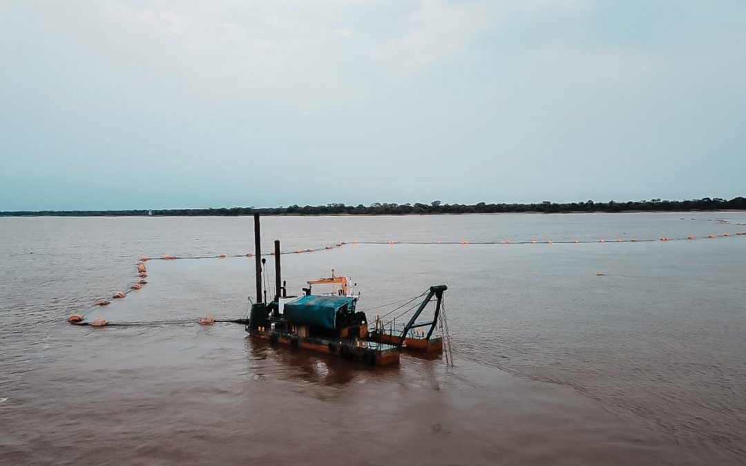 Aumentan trabajos de dragado del río Paraguay