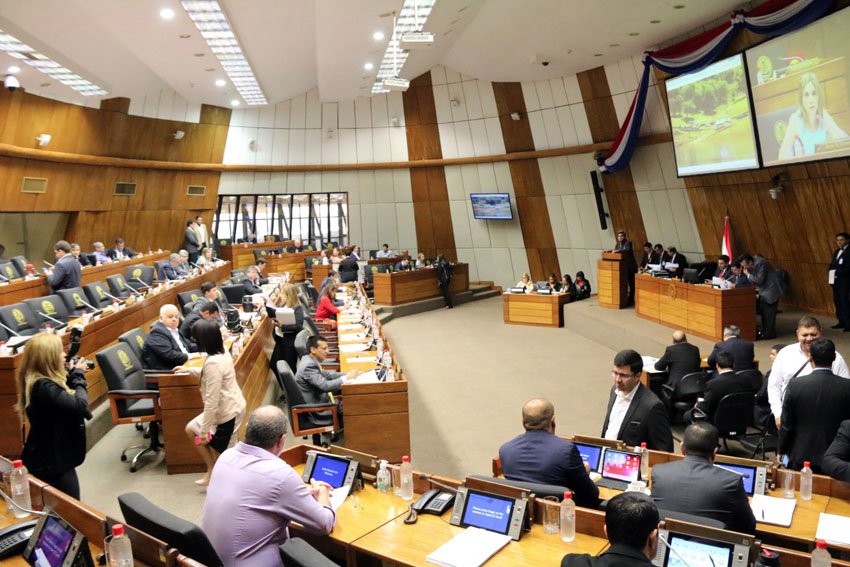 Presupuesto aprobado por diputados está “maquillado”