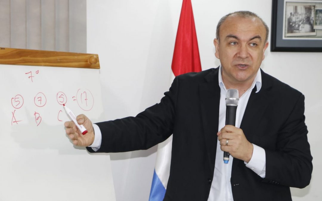 MEC aclara: secciones de colegios no cerrarán