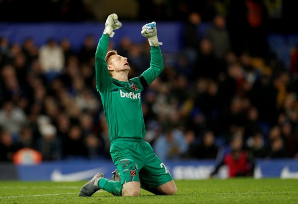 Emocionante debut del portero del West Ham en la Premier