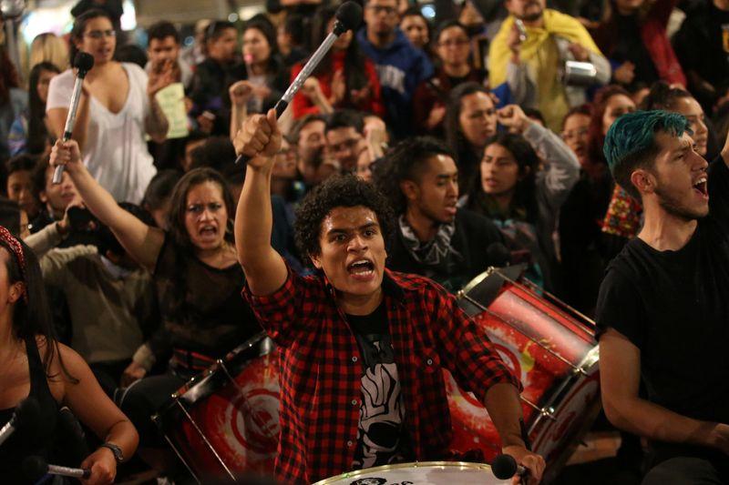 Continúan las protestas en Colombia