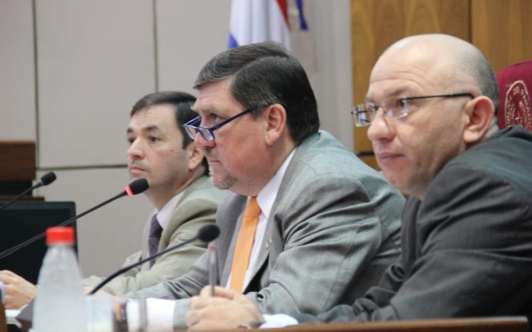 Más de 100 funcionarios en la mira por planillerismo