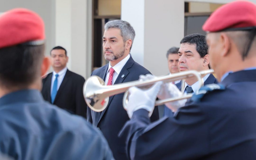 Mario Abdo parte rumbo a Brasil para Cumbre del Mercosur