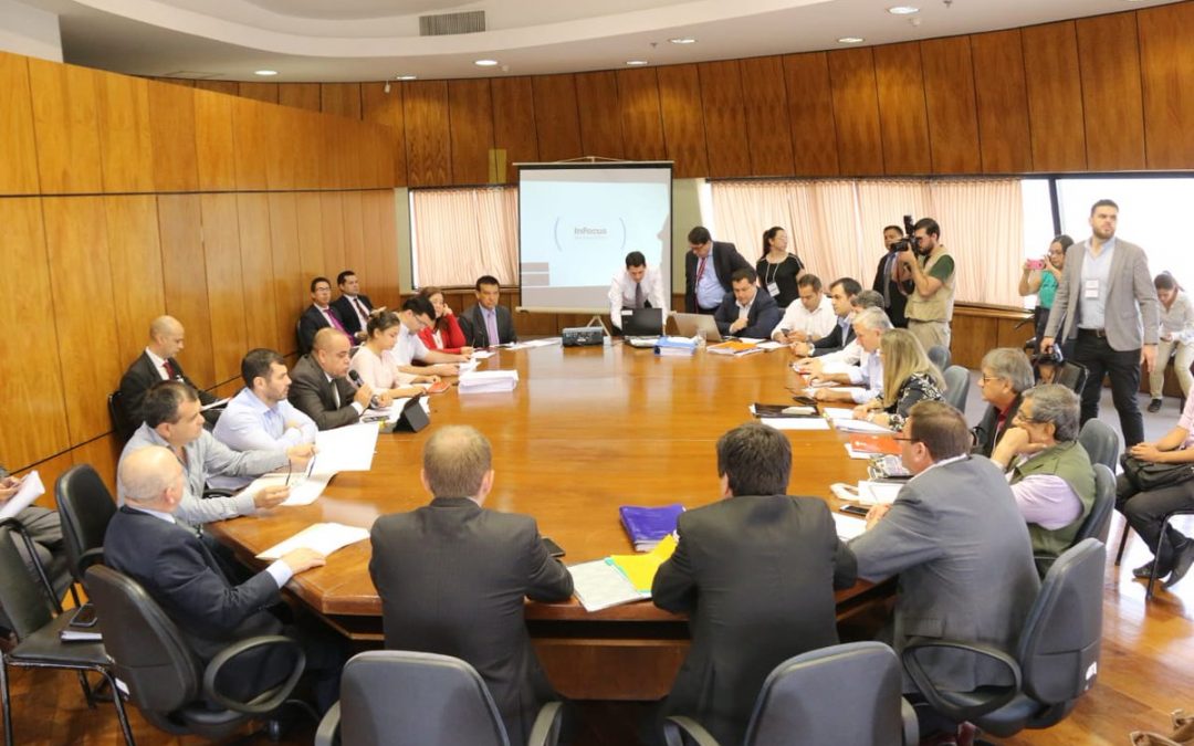 Diputados reciben a concejales de Lambaré