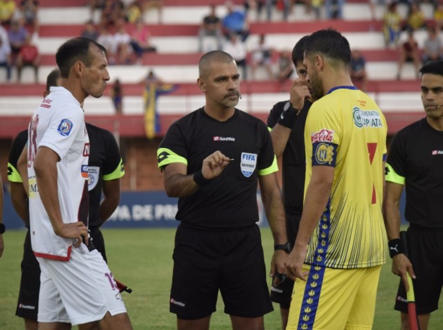 Ya están los árbitros para la última fecha