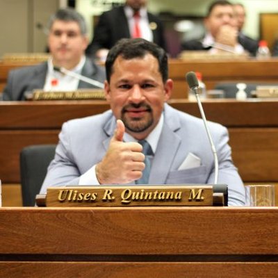 Mañana tratarán expulsión de Ulises Quintana