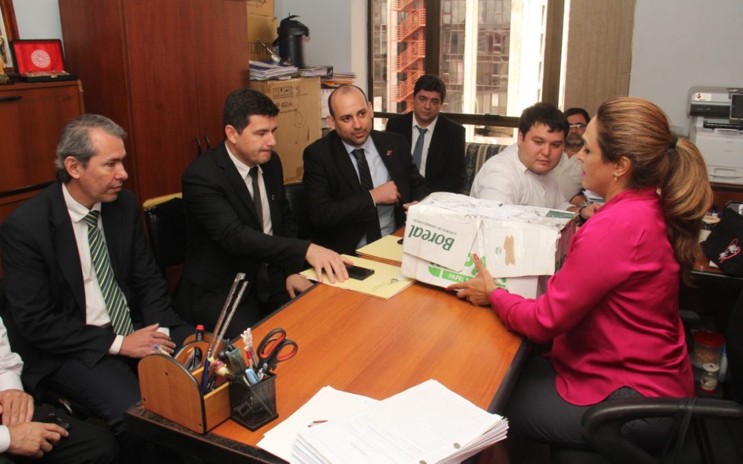 Deslacran documentos incautados en la Municipalidad de Asunción