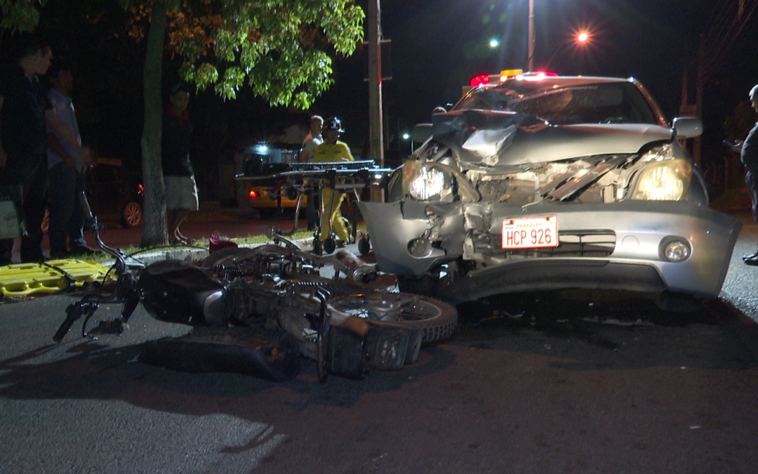 Entró de contramano y atropelló a motociclista