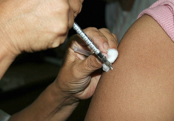 Vacuna contra el dengue, solo para quienes ya lo padecieron
