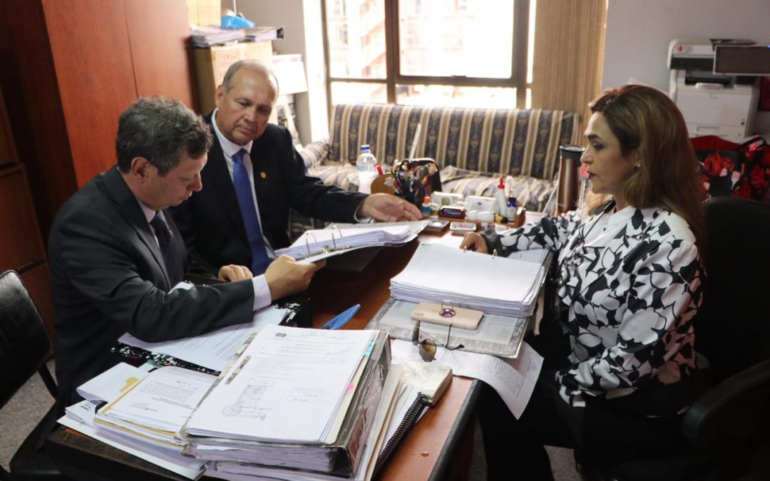 Fiscalía podría imputar a Mario Ferreiro
