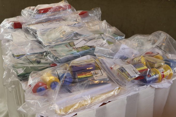 Aseguran que kits escolares llegarán antes del inicio de clases