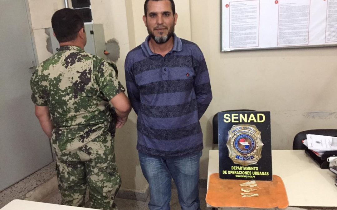 Detienen a hombre que intentó ingresar droga al Buen Pastor
