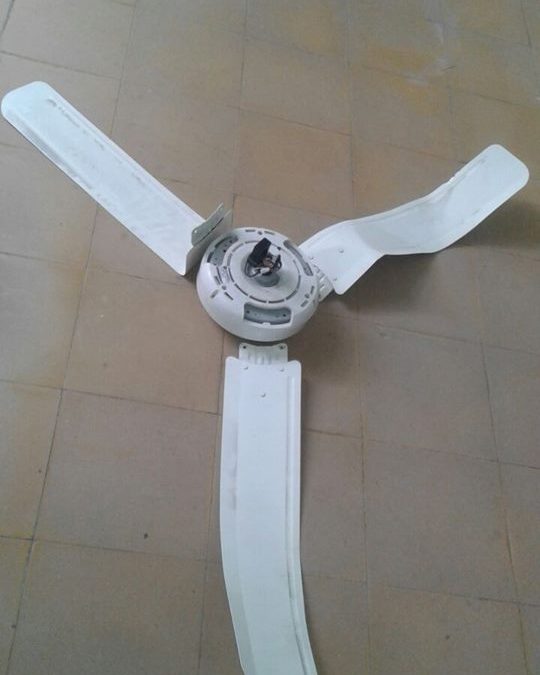 Cayó ventilador sobre pacientes en hospital de Santaní
