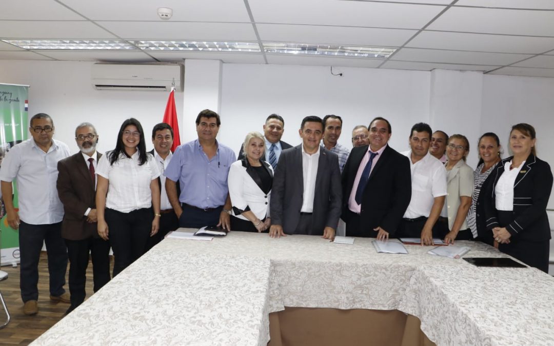 Directores se reunieron con Petta de cara a inicio de clases