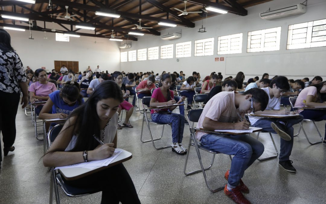 Unos 4.800 jóvenes se postularon para las Becas Itaipú-Becal 2020