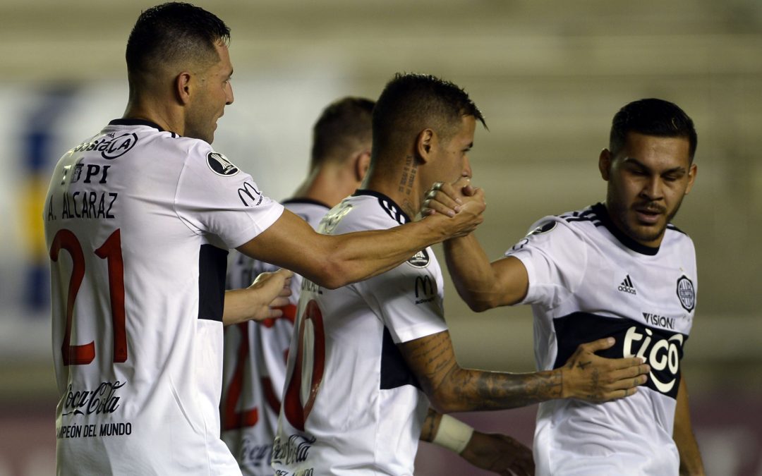 Debut con empate del Decano por la Libertadores