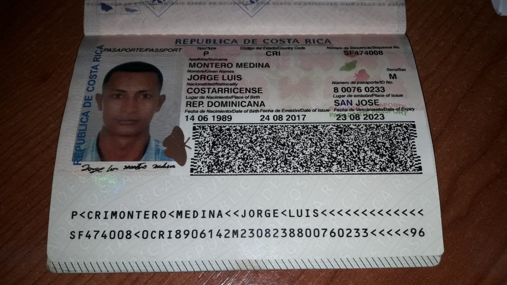 Detienen a extranjero con pasaporte falso en el Aeropuerto