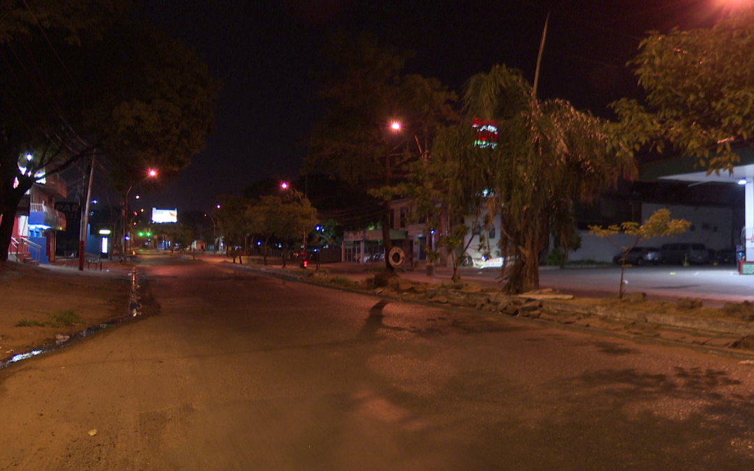 Trabajadora denuncia falta de transporte público en horario de la noche