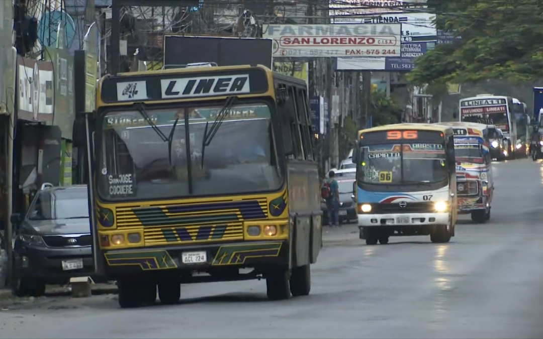 Incautaron colectivo y detuvieron a chofer por llevar más pasajeros de lo permitido