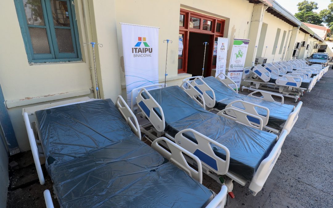Itaipú entregó 40 camas hospitalarias a Salud