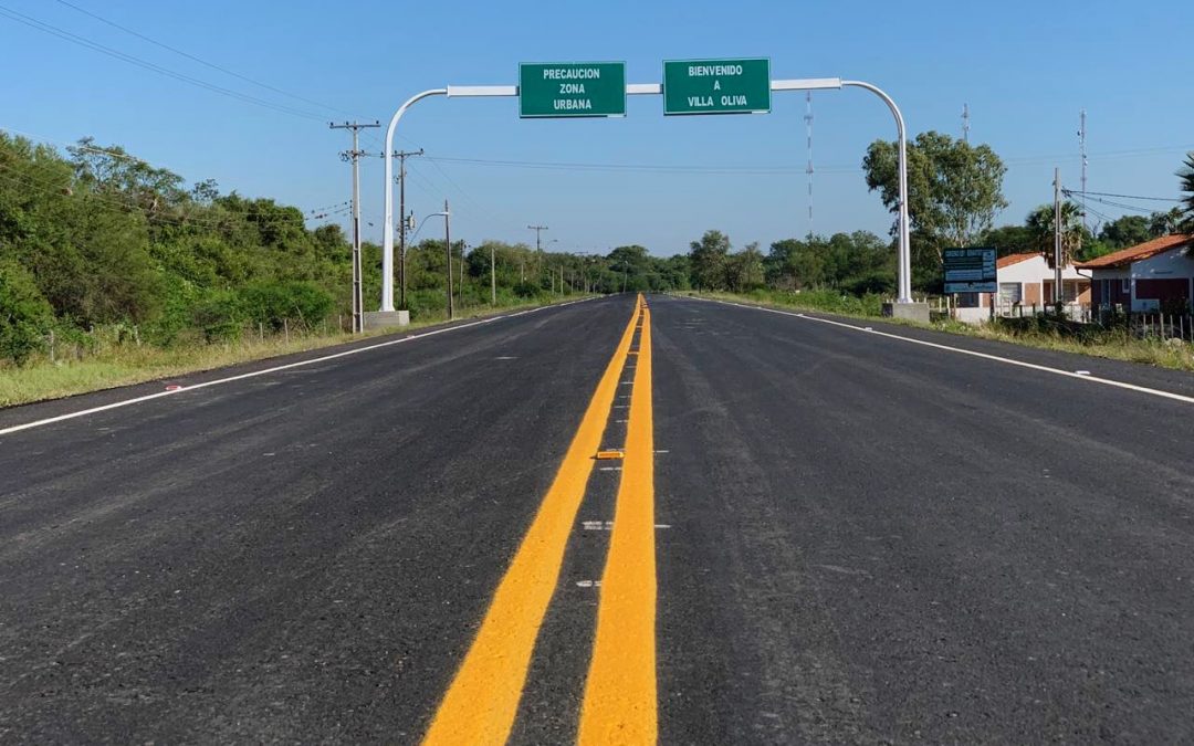 Gobierno inauguró primera ruta asfaltada en Villa Oliva