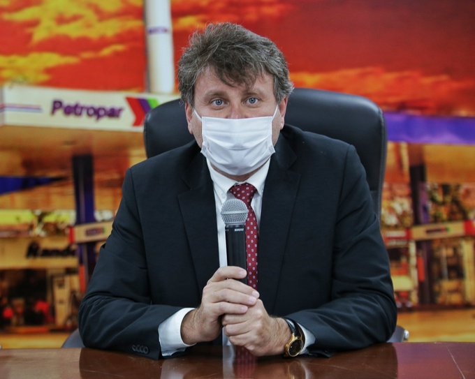 Ejecutivo nombra a Denis Lichi como nuevo titular de Petropar