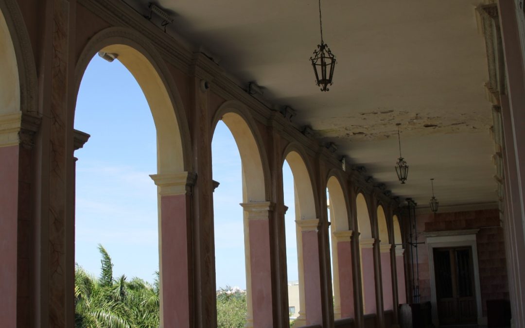Parte del Palacio de López con peligro de derrumbe
