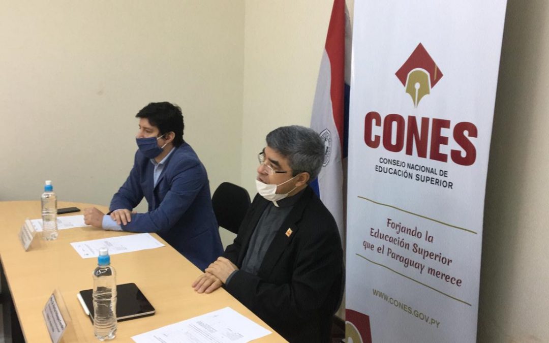 Universidades podrían volver a las aulas en junio