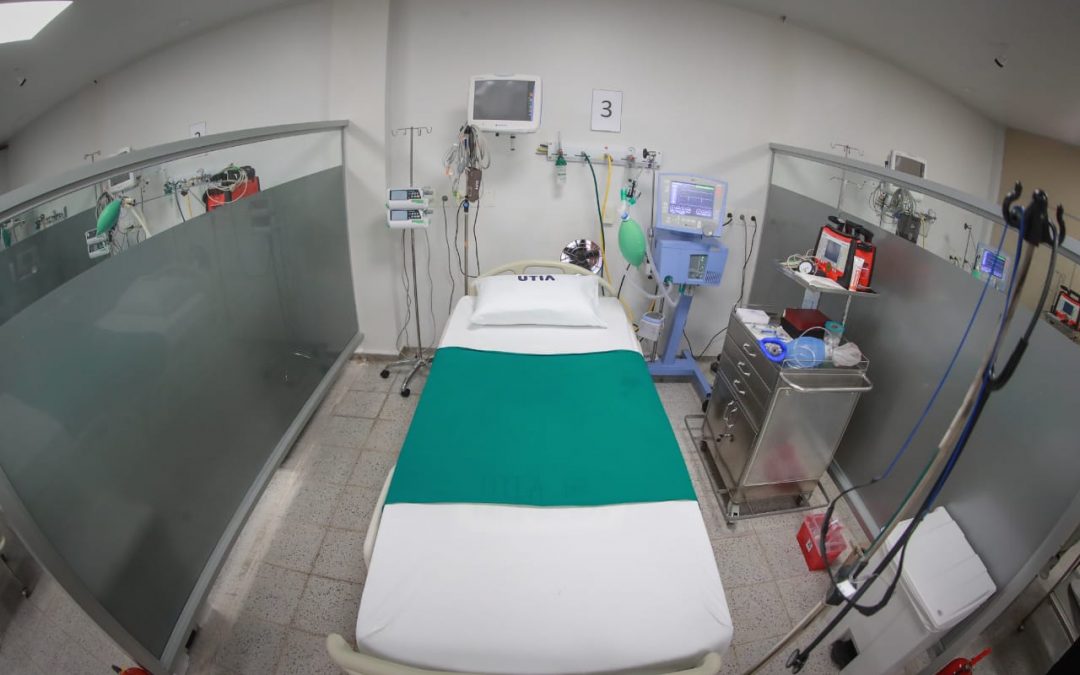 Gobierno renueva terapia intensiva en hospital regional de PJC e inaugura hospital del IPS