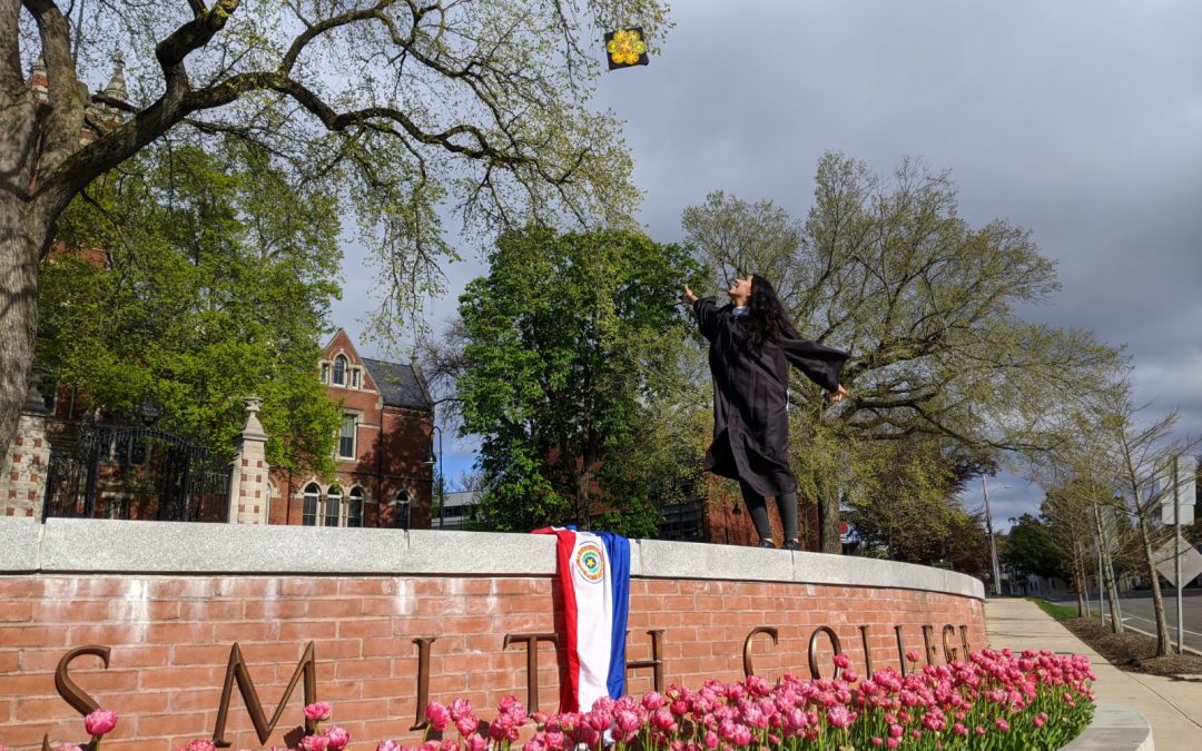 Joven destacada que vendía jabones en bicicleta se recibió en el Smith College de EE.UU