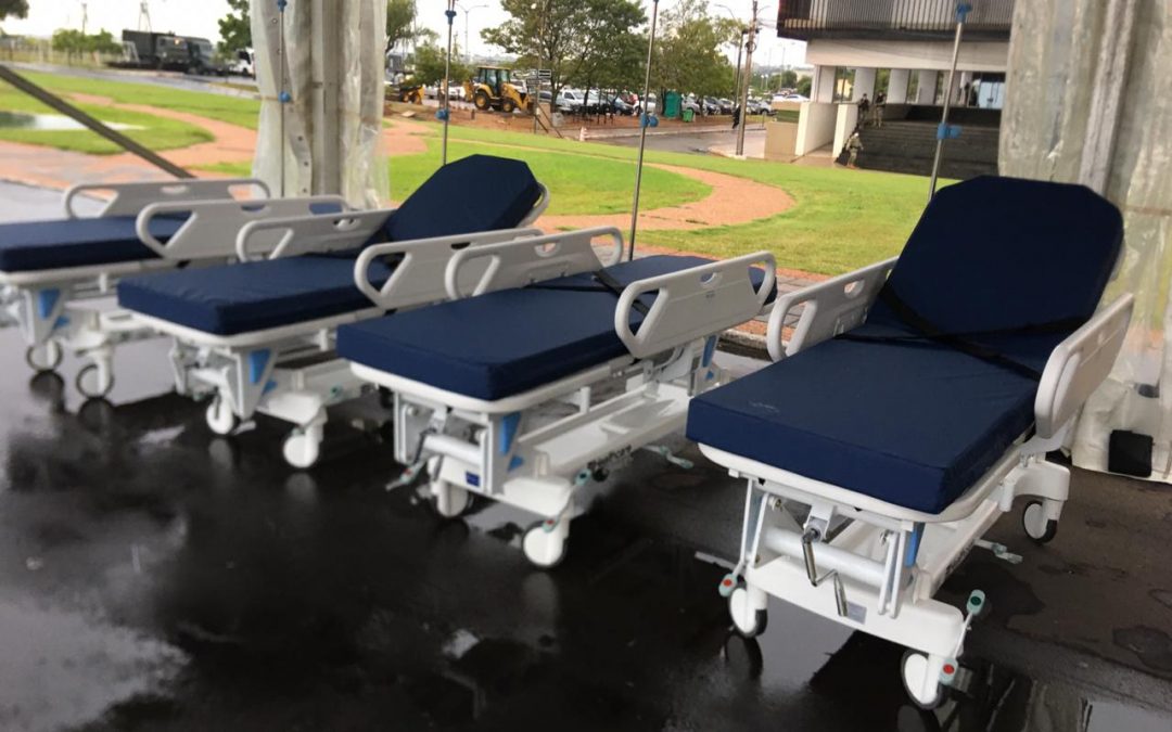 Salud recibió donación de 120 camas hospitalarias por parte de cooperativistas