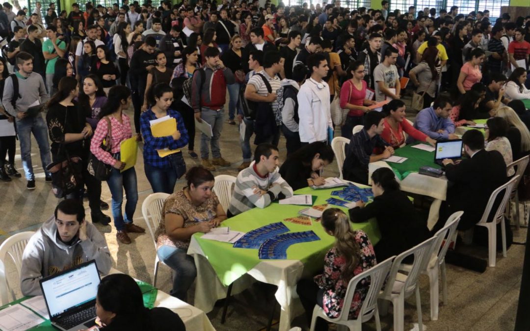 Especialista sugiere a buscadores de empleo que amplíen perfiles