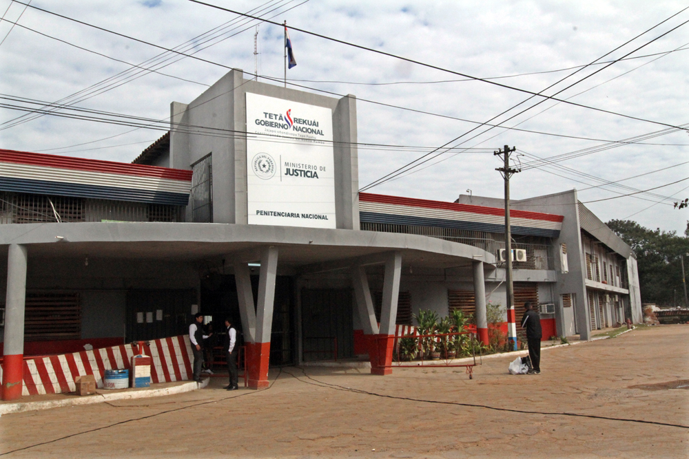 Suspenden visitas en Tacumbú tras casos positivos de Covid-19