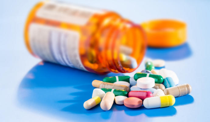 Covid-19: Salud insta a evitar la automedicación