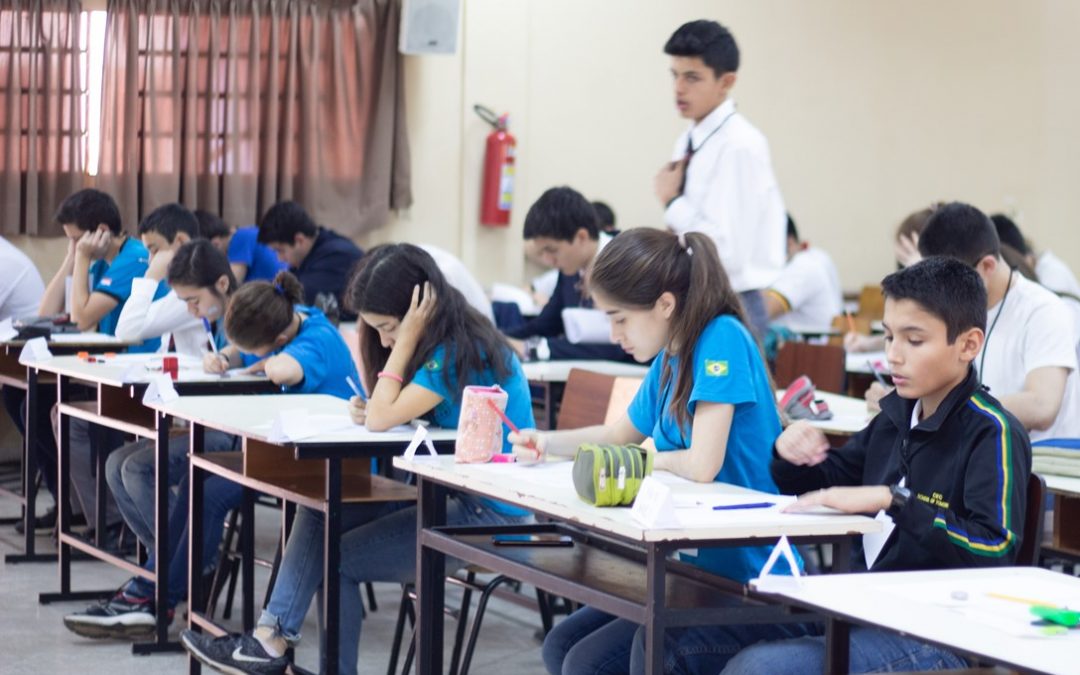 Estudio revela que 7 de cada 10 alumnos están por debajo del nivel de conocimiento mínimo