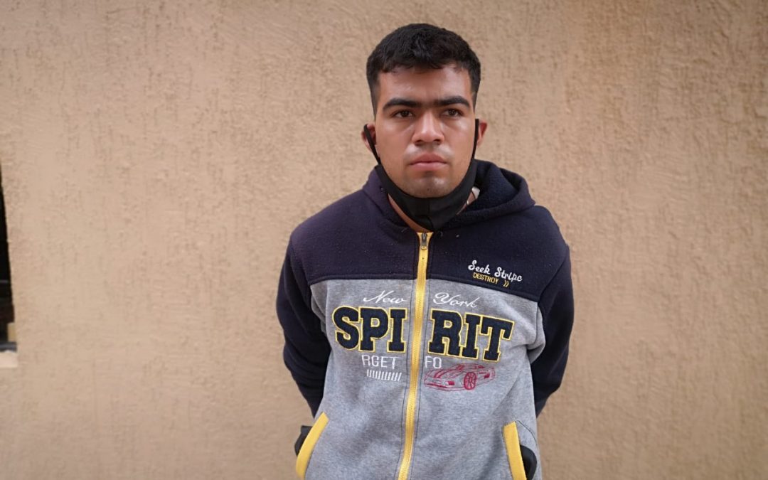 Detienen a joven que pretendía enviar encomienda aérea con cocaína