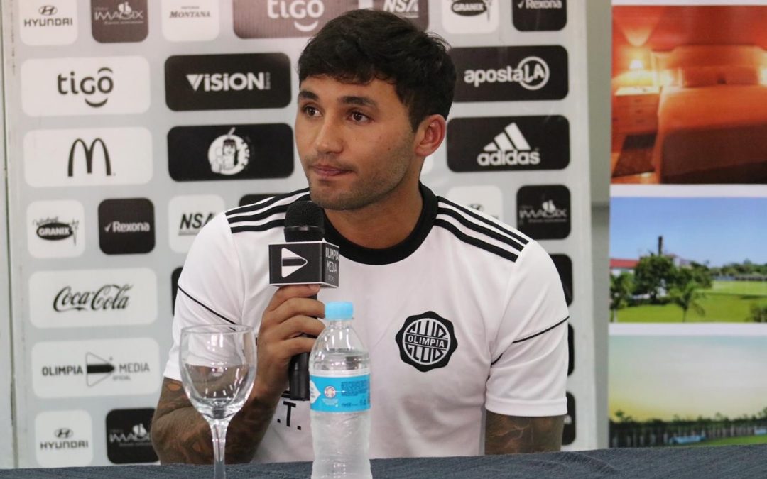 Olimpia rescindirá contrato con Tabaré Viudez