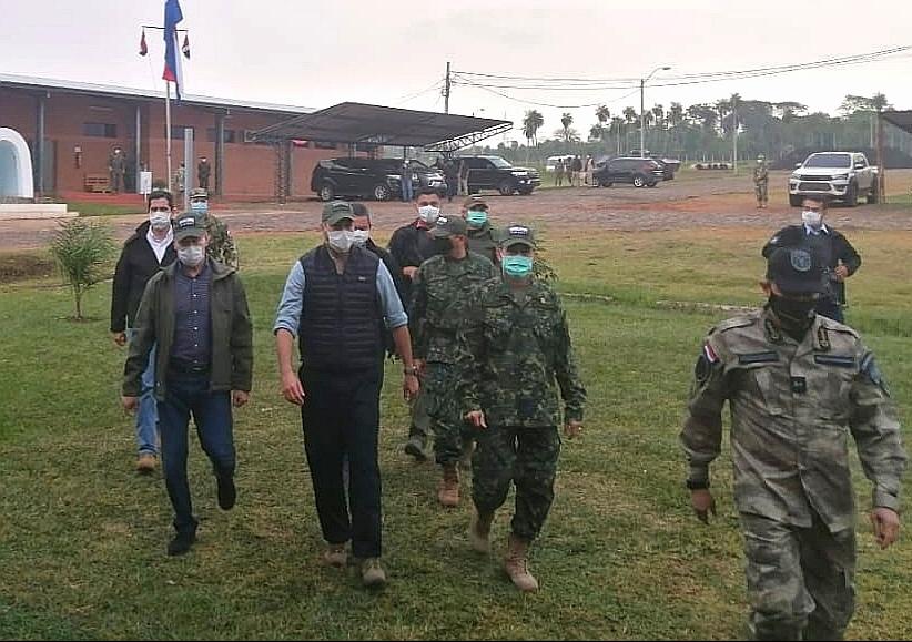 Mario Abdo Benítez llega a la base del CODI en Arroyito