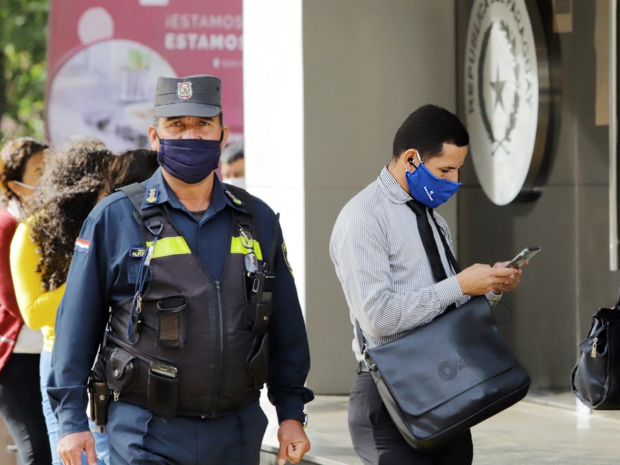 Salud reporta 886 nuevos casos de Covid-19