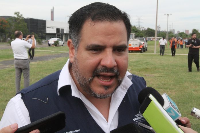 Especialista cuestiona retorno a clases de estudiantes del último año