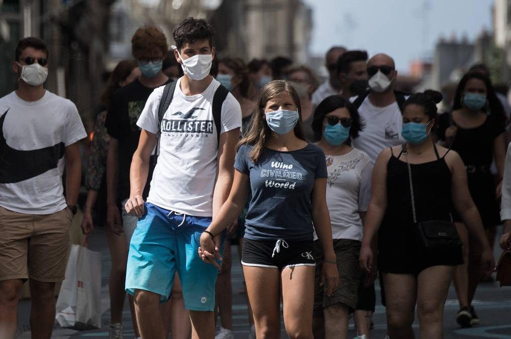 Pandemia de Covid-19 rompe la marca de los 45 millones de casos en el mundo
