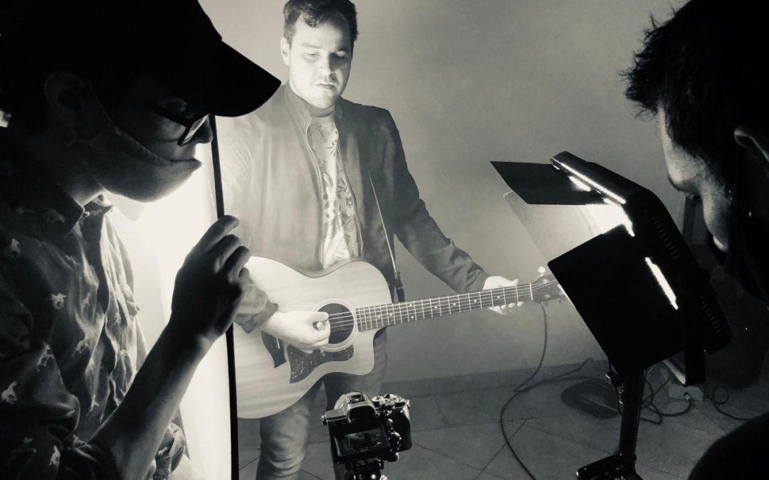 “Tan Cerca”: el nuevo videoclip de Garage 21