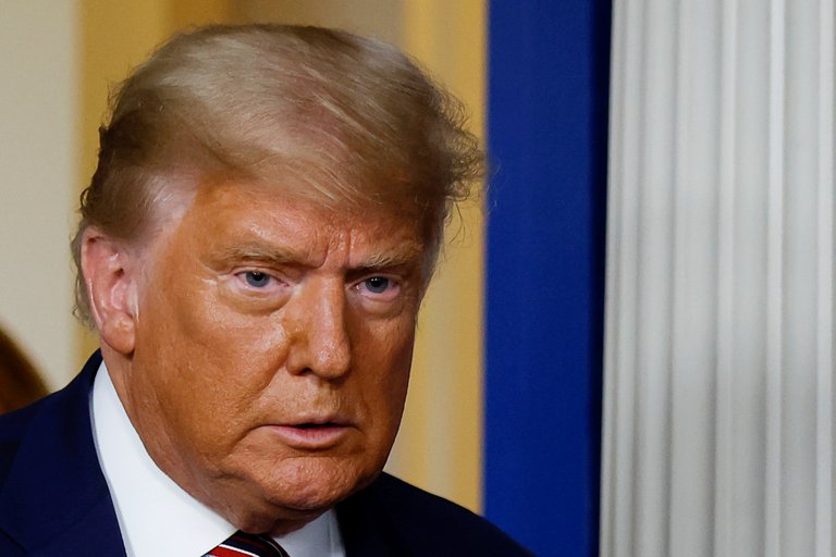 Trump no reconoce victoria de Biden y anuncia que continuará con acciones legales