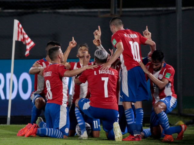 La Selección Paraguaya vestirá la Albirroja en el duelo ante Argentina