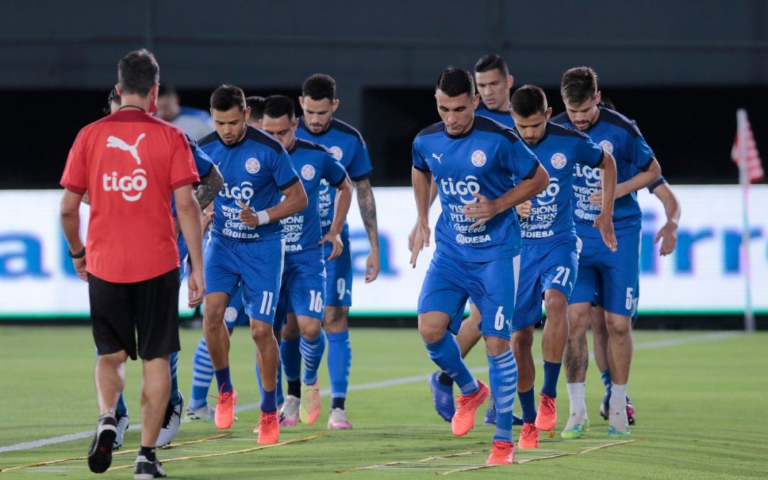 ¡Listos los equipos! Paraguay y Bolivia se preparan para el duelo de esta noche