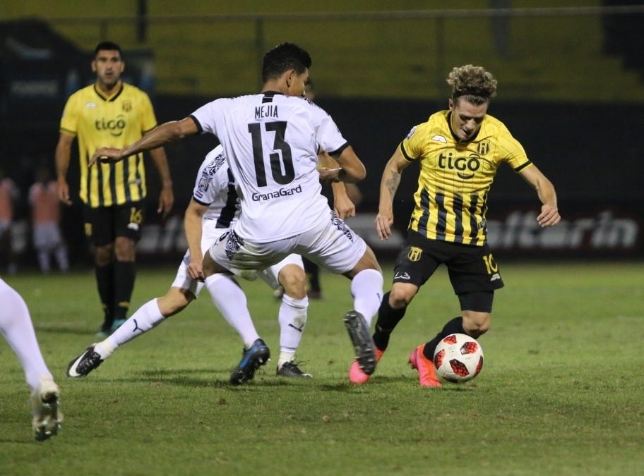 La décima fecha arranca con dos encuentros