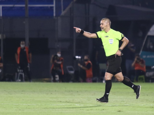 Éber Aquino pitará el superclásico