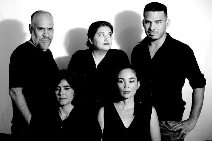 “El amor entre las sombras”, disponible en formato radioteatro