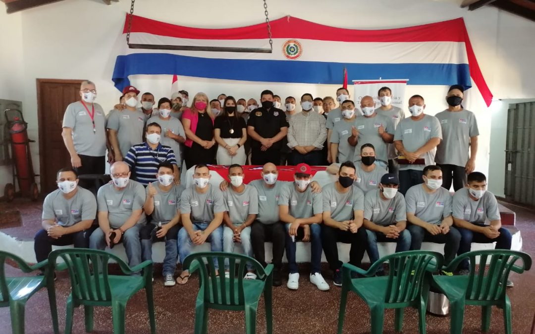 Penal de Tacumbú: Internos concluyen cursos de capacitación